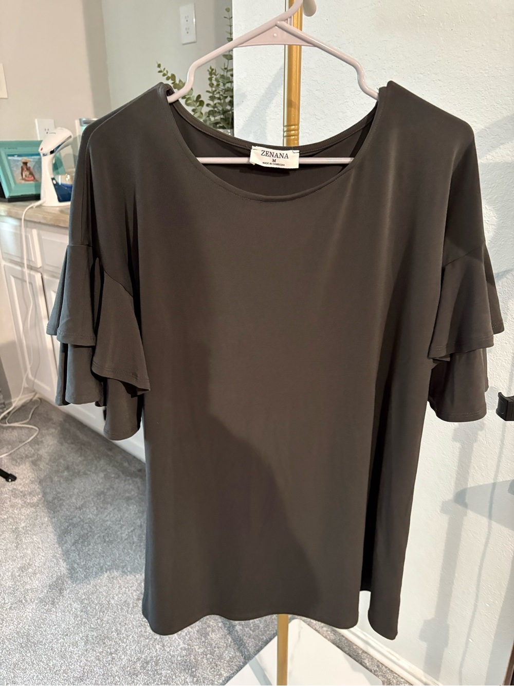 Zenana Outfitters dark grey Ruffle Sleeve Women's Top Medium